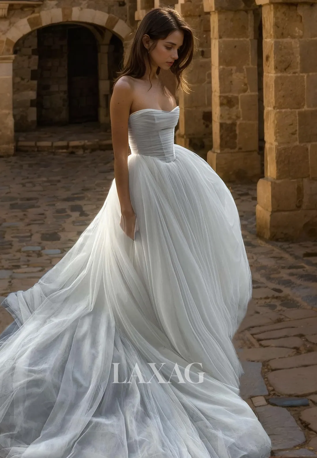 22938 - A-Linie Strapless Tulle Elegant Wedding Dress with Train