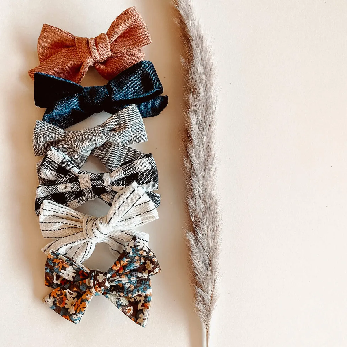 6 Piece Bow Set - Winter Wind by Moon   Mystics