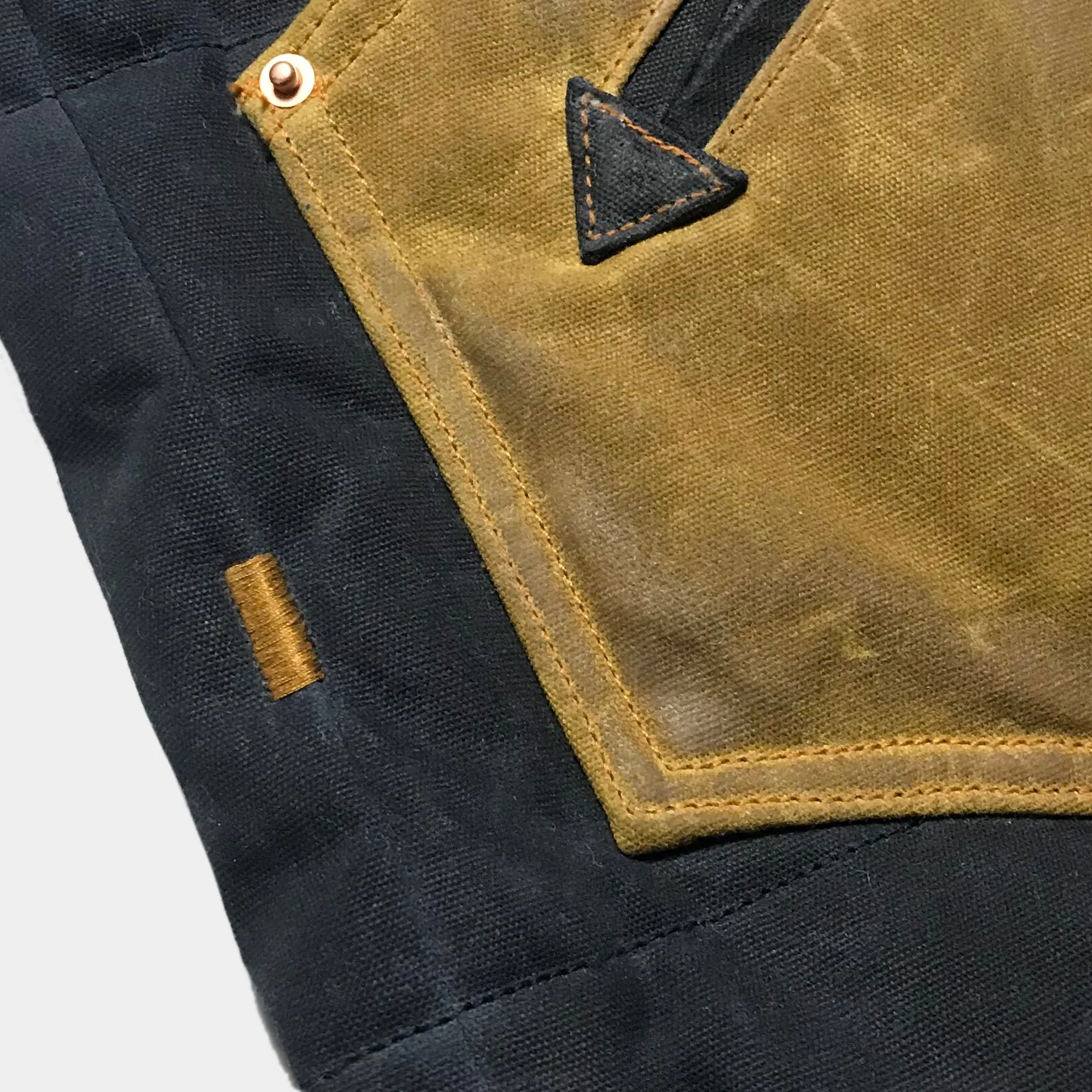 BZEN M.3009-CARLOS REGULAR FIT 4 POCKET 'CAN NEVER WASH' COLOR BLOCK WAX CANVAS QUILTED VEST-10OZ-NAVY/TAN