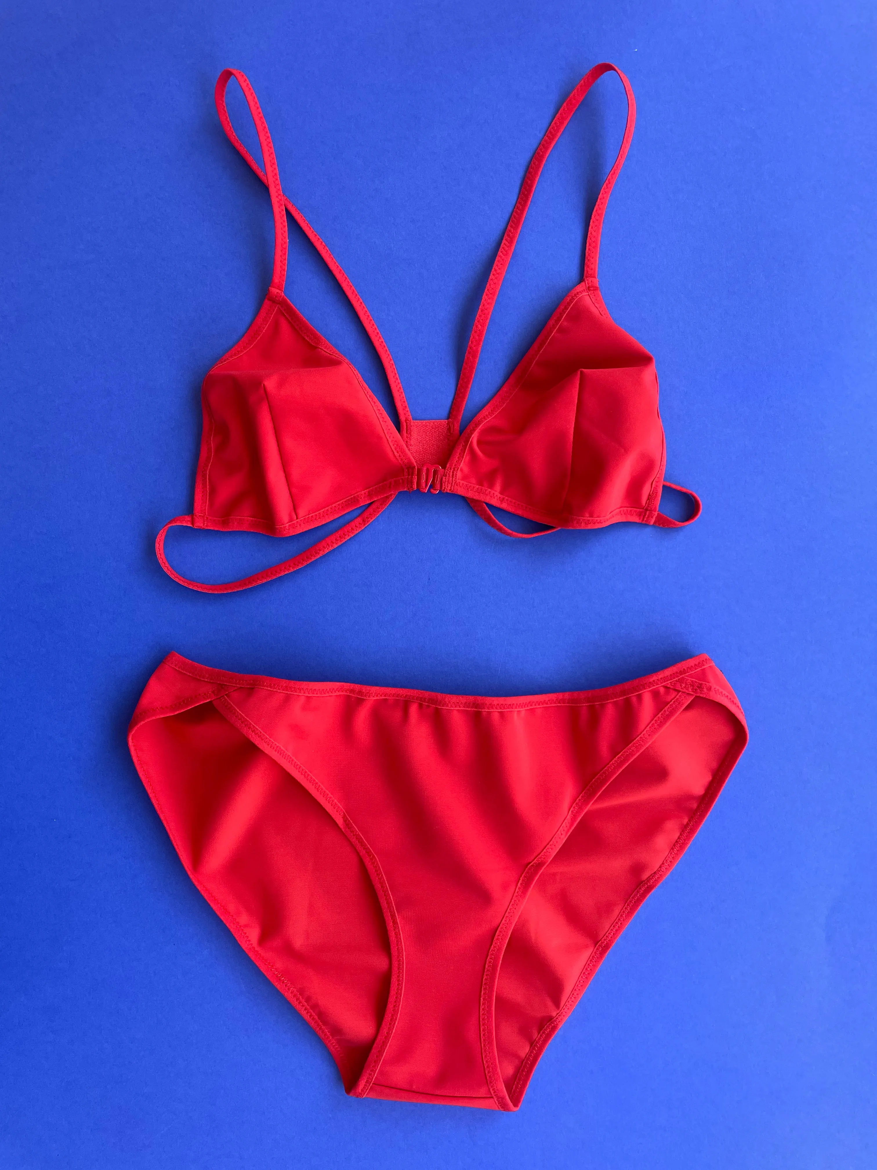 La Fille d'O: Can Thrill Triangle Bikini Top - Red