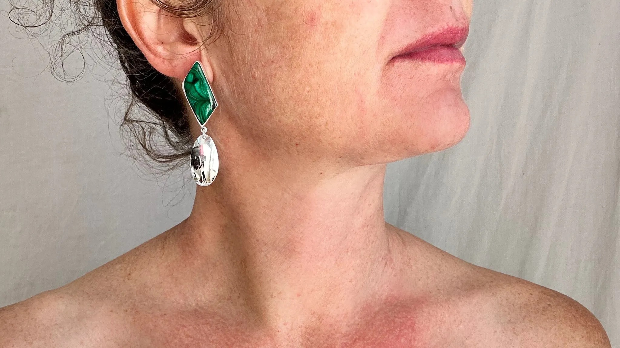 Malachite & Silver Drop Earrings. Sterling Silver. Atelier Aadya. 0789