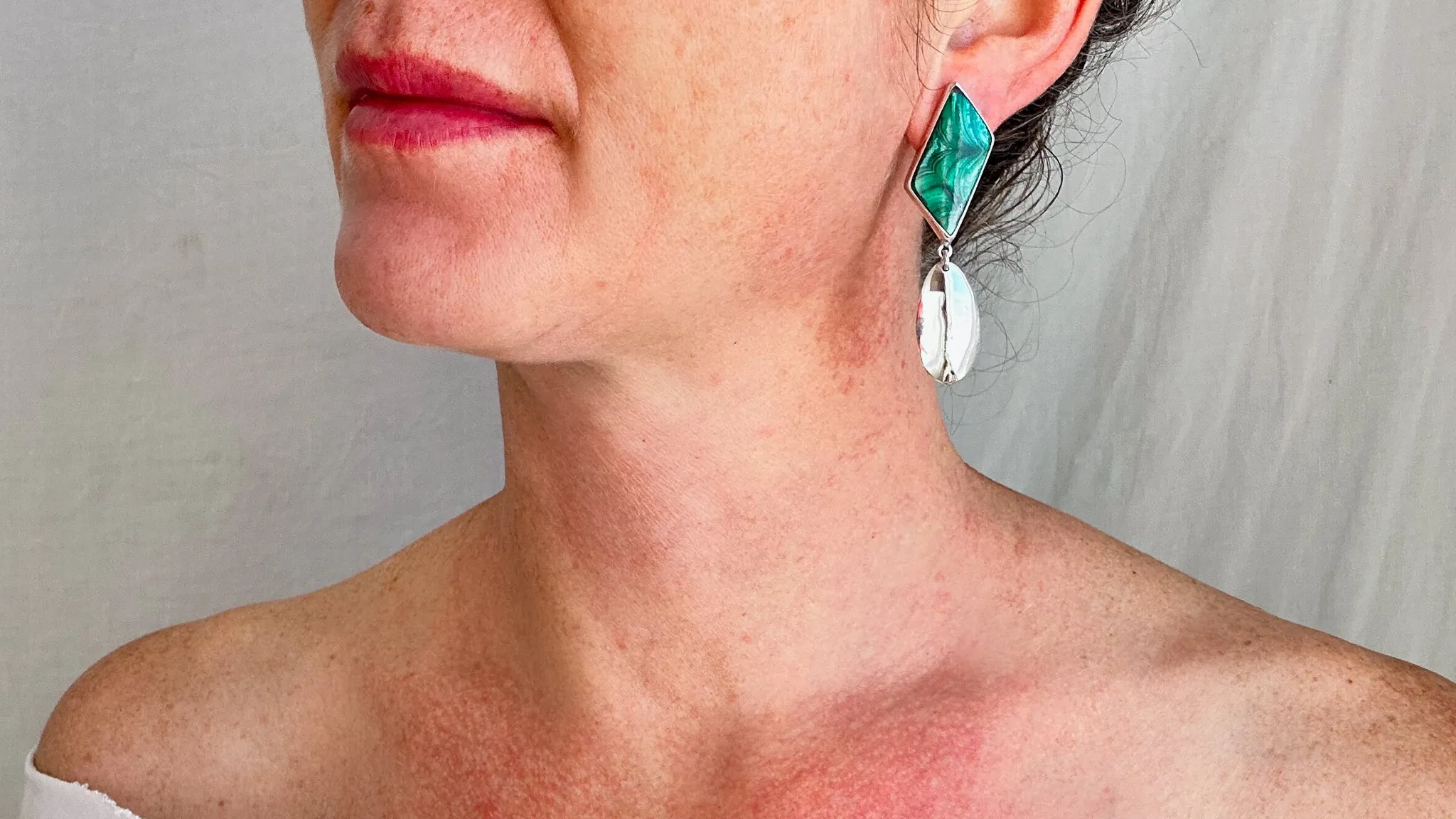 Malachite & Silver Drop Earrings. Sterling Silver. Atelier Aadya. 0789