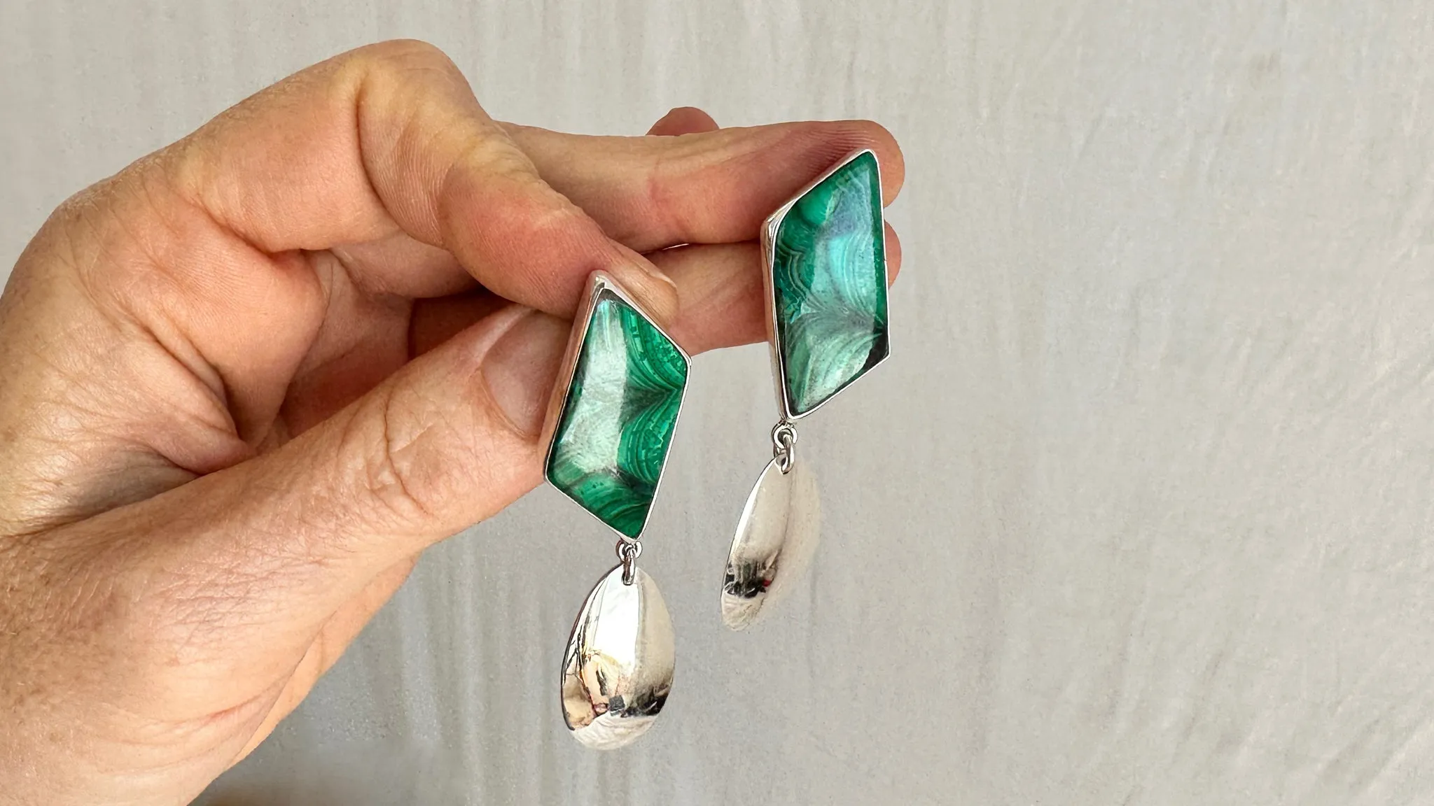 Malachite & Silver Drop Earrings. Sterling Silver. Atelier Aadya. 0789
