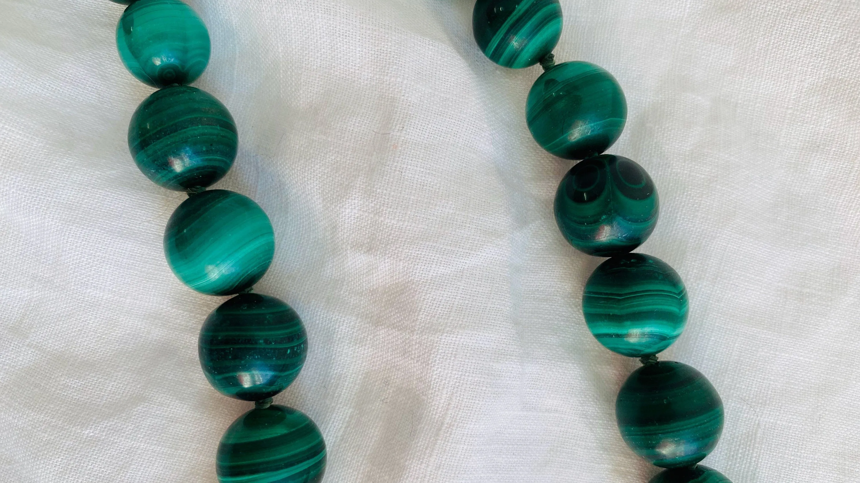 Malachite Long Necklace. Graduated Spheres Beaded Necklace. 0765