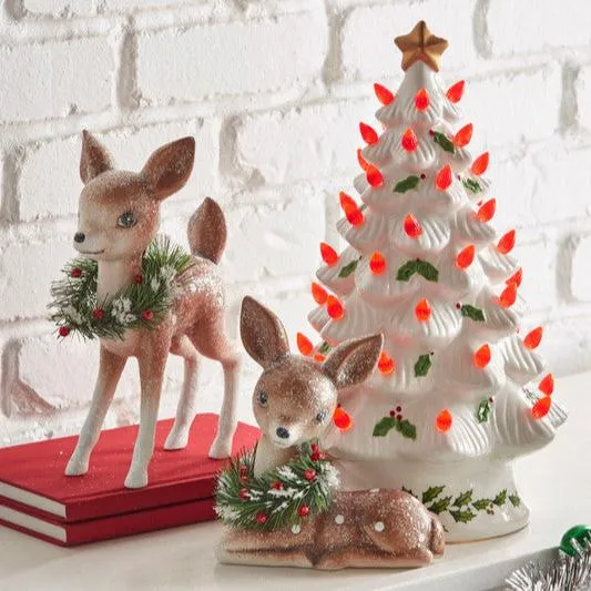 Retro Deer with Wreath - Sitting