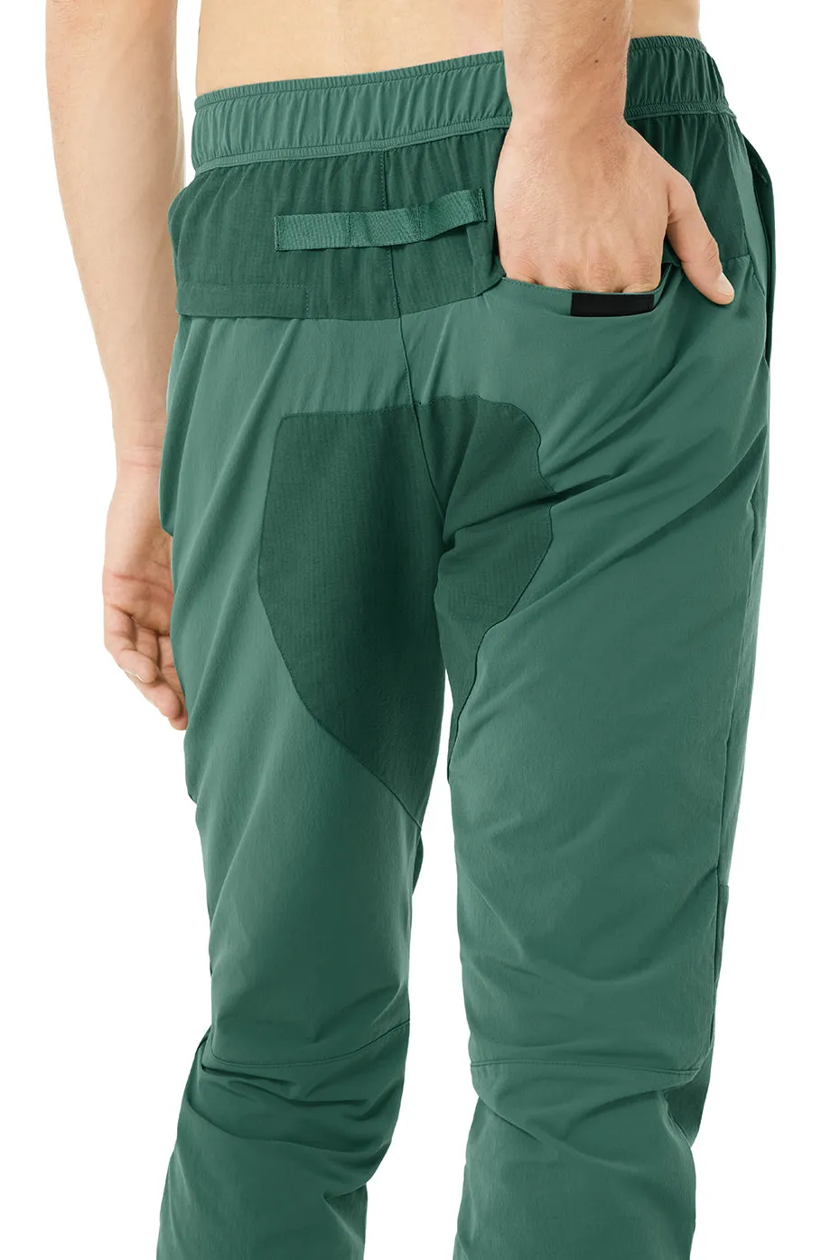 Talus Tech Pant - Dark Ivy