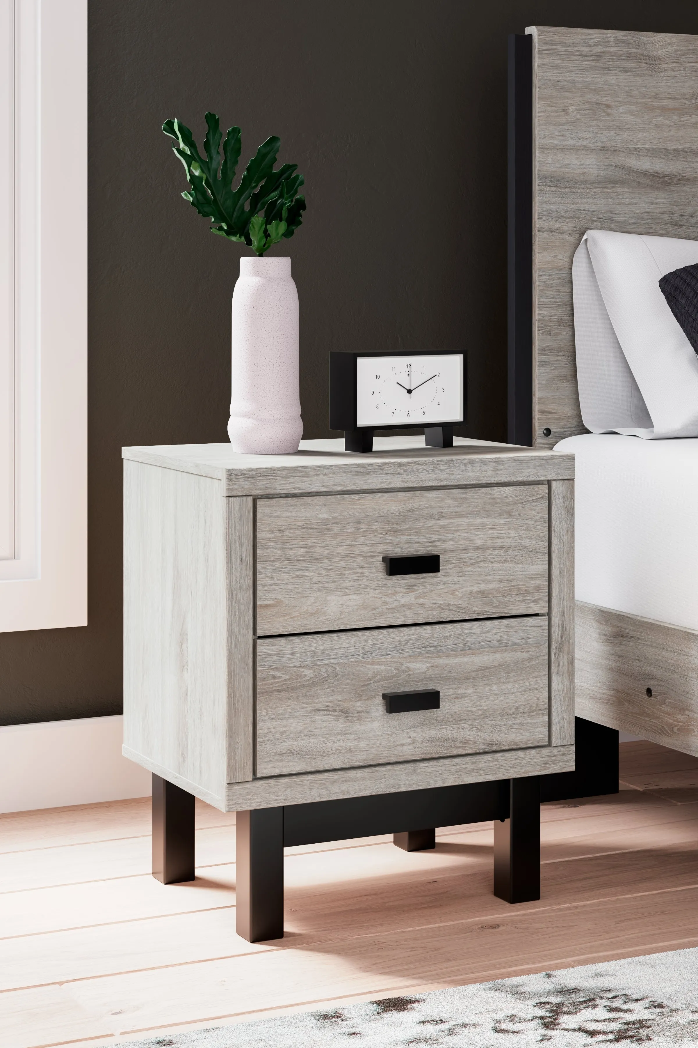 Vessalli Queen Panel Headboard with Mirrored Dresser and Nightstand in Two-tone