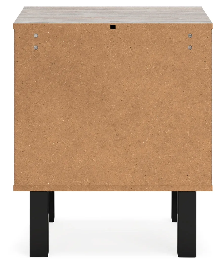 Vessalli Queen Panel Headboard with Mirrored Dresser and Nightstand in Two-tone